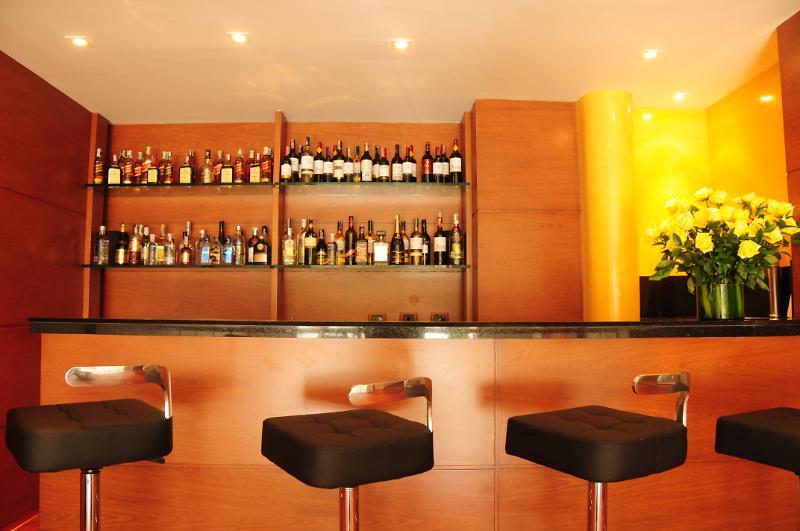 Hotel Emaus Bogota Exterior photo