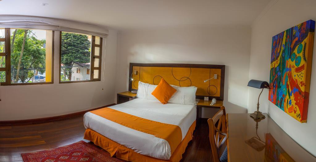 Hotel Emaus Bogota Exterior photo