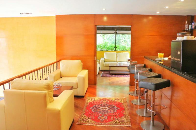 Hotel Emaus Bogota Exterior photo