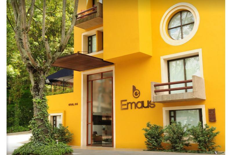 Hotel Emaus Bogota Exterior photo